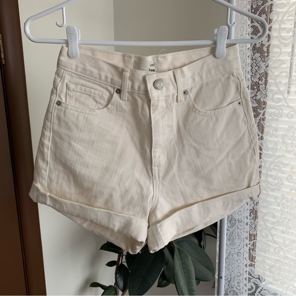 Wilfred Free Nikki Relaxed Shorts - Picture 3 of 8
